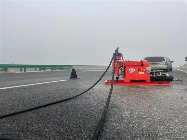 会东马路路基路面开裂下沉注浆加固灌浆